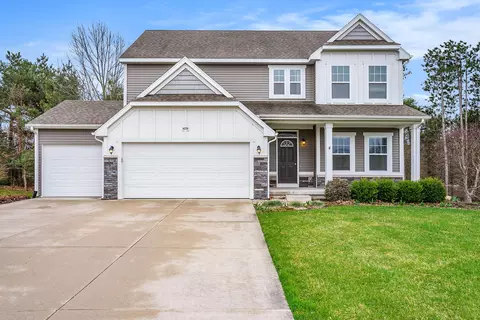 14726 Waypoint Pkwy, West Olive, MI 49460
