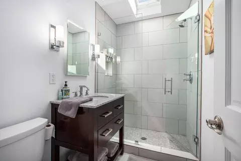 Bath - 1667 N M 63, Benton Harbor, MI 49022 photo 1 of 1