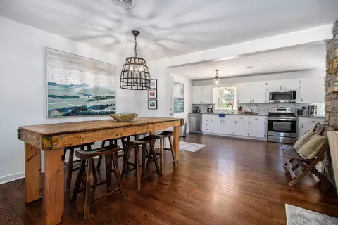 Dining - 1667 N M 63, Benton Harbor, MI 49022 photo 1 of 2