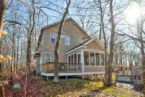 6679 Sunset Concourse, Holland, MI 49423