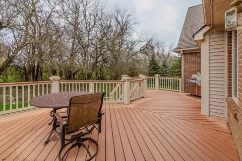 Exterior - 9042 Mckendry Dr, Saline, MI 48176 photo 15 of 15