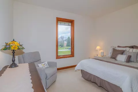 Bedroom - 9042 Mckendry Dr, Saline, MI 48176 photo 6 of 9