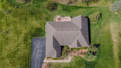 Exterior - 9042 Mckendry Dr, Saline, MI 48176 photo 8 of 15