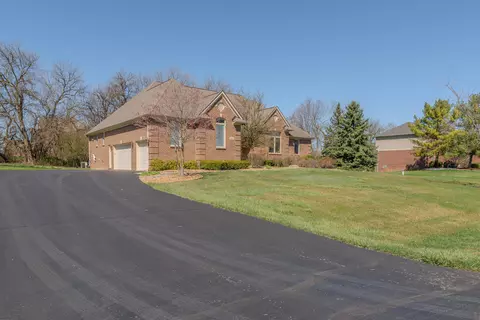 Exterior - 9042 Mckendry Dr, Saline, MI 48176 photo 2 of 15