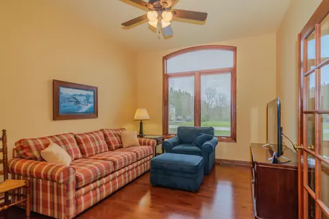 Living - 9042 Mckendry Dr, Saline, MI 48176 photo 7 of 10