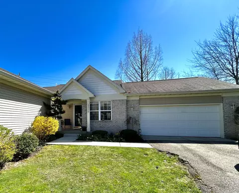 4358 Aspen Trails Dr NE, Grand Rapids, MI 49546