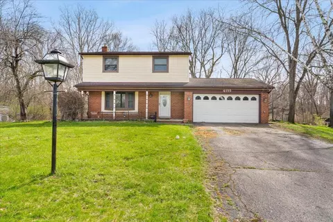 4199 Village Sq, Brighton, MI 48114