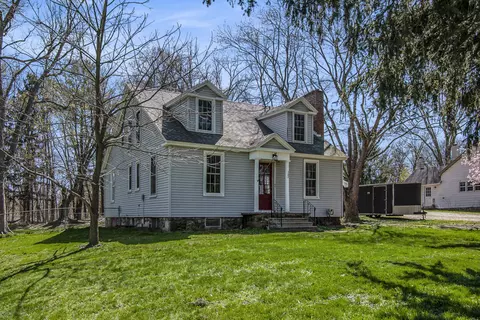 302 Yale St, Olivet, MI 49076