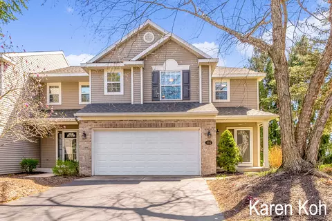 592 Abbey Mill Dr SE, Ada, MI 49301