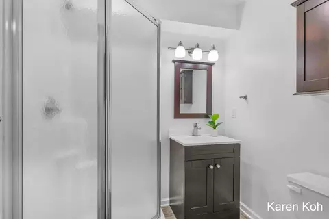 Bath - 592 Abbey Mill Dr SE, Ada, MI 49301 photo 5 of 5
