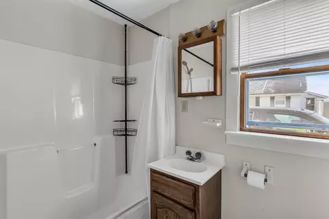 526 Barrett Ave, Jackson, MI 49202 photo 13