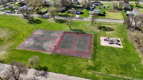 View/Area - 208 Euclid Ave, Jackson, MI 49203 photo 2 of 4