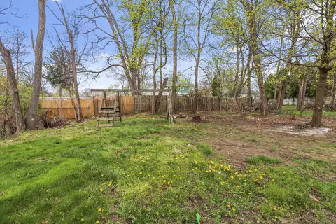 Exterior - 208 Euclid Ave, Jackson, MI 49203 photo 3 of 6