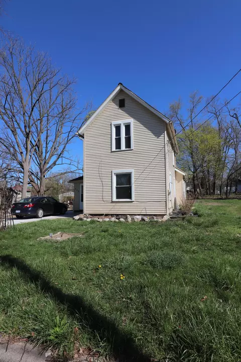 Exterior - 208 Euclid Ave, Jackson, MI 49203 photo 5 of 6
