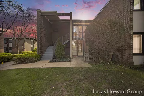 816 S Beacon Blvd #57, Grand Haven, MI 49417