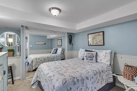 Bedroom - 11540 N Lakeside Dr, Jerome, MI 49249 photo 8 of 8