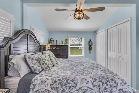 Bedroom - 11540 N Lakeside Dr, Jerome, MI 49249 photo 2 of 8