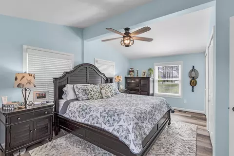 Bedroom - 11540 N Lakeside Dr, Jerome, MI 49249 photo 1 of 8