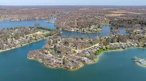 View/Area - 11540 N Lakeside Dr, Jerome, MI 49249 photo 12 of 15