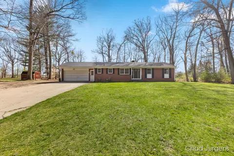 11120 10th Ave NW, Grand Rapids, MI 49544