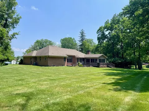 Exterior - 1870 Lexington Blvd, Jackson, MI 49201 photo 12 of 21