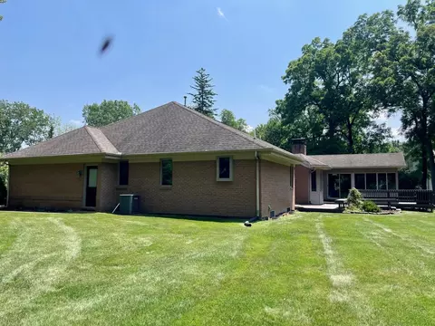 Exterior - 1870 Lexington Blvd, Jackson, MI 49201 photo 13 of 21