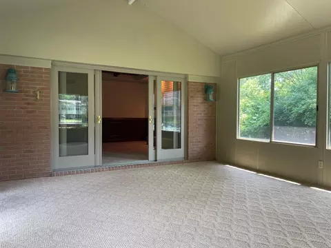 Exterior - 1870 Lexington Blvd, Jackson, MI 49201 photo 10 of 21
