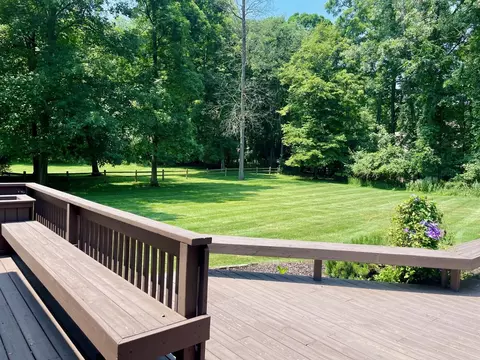 Exterior - 1870 Lexington Blvd, Jackson, MI 49201 photo 8 of 21