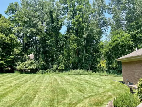 Exterior - 1870 Lexington Blvd, Jackson, MI 49201 photo 21 of 21
