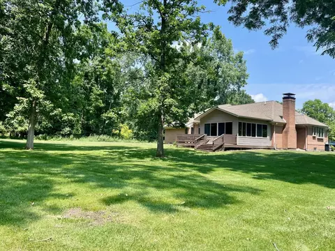 Exterior - 1870 Lexington Blvd, Jackson, MI 49201 photo 17 of 21