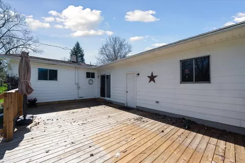 1432 Hillside Dr, Flint, MI 48532 photo 15