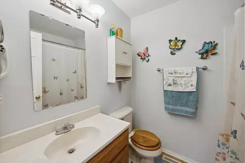 1432 Hillside Dr, Flint, MI 48532 photo 11