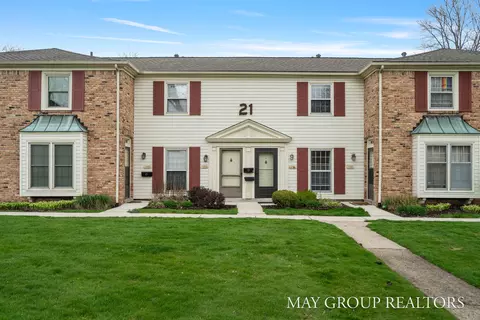 1956 Georgetown Dr SE, Grand Rapids, MI 49506