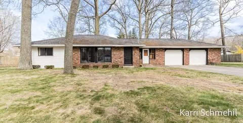 7968 S Michigan Ave, Rothbury, MI 49452