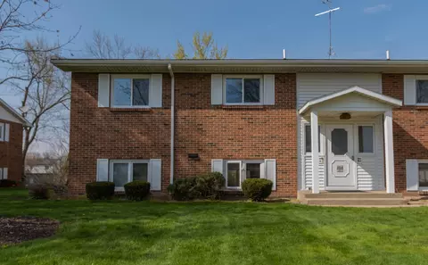 677 Andover St SE, Kentwood, MI 49548