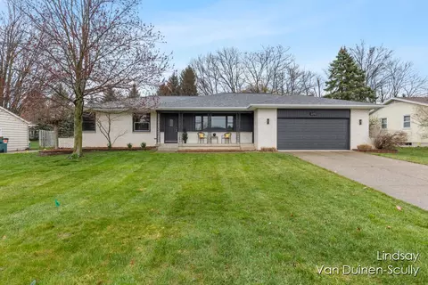 6892 Bonnie Ave SE, Grand Rapids, MI 49508