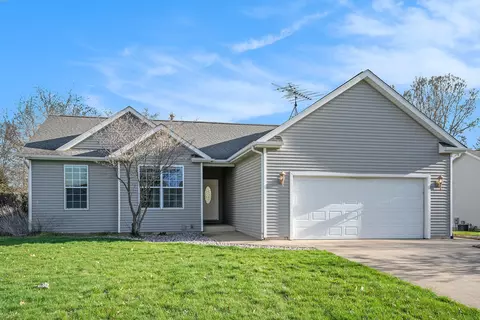 5908 Coddington Ln, Kalamazoo, MI 49009