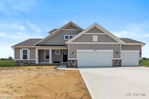 11254 Shoreline Dr #124, Allendale, MI 49401