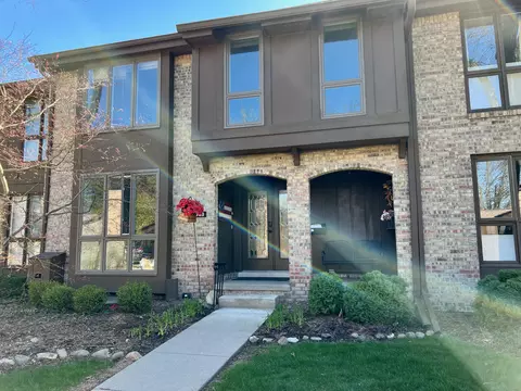 748 Greenhills Dr, Ann Arbor, MI 48105