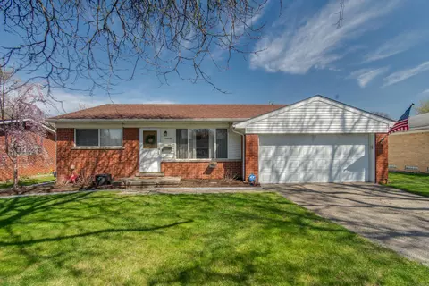 14248 Denne St, Livonia, MI 48154