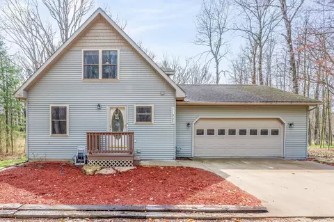 11905 Wales Dr #90, Canadian Lakes, MI 49346