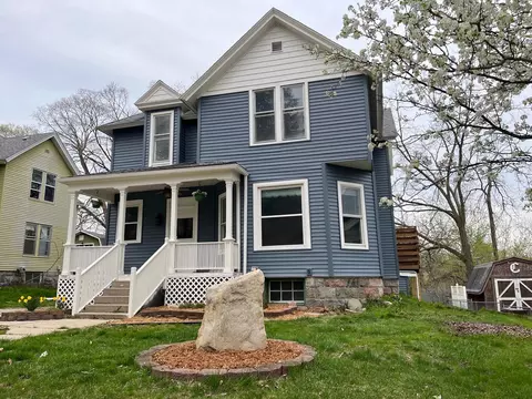 10 Lovell Pl, Ionia, MI 48846