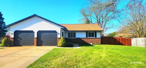 3099 Windy Wood St SE, Kentwood, MI 49512