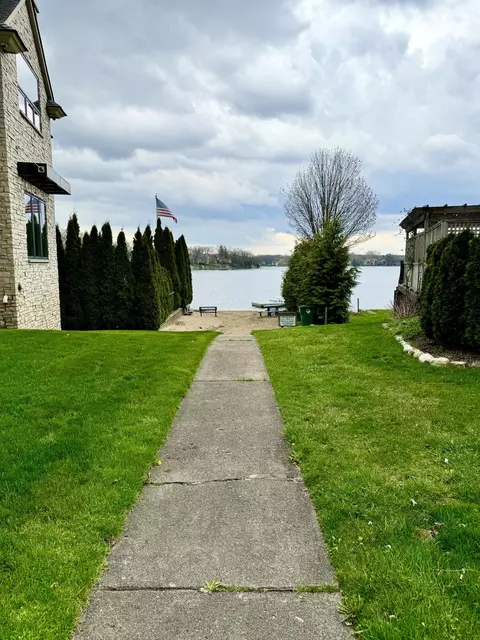 View/Area - 3216 Adele Ter, Commerce Twp, MI 48382 photo 4 of 6