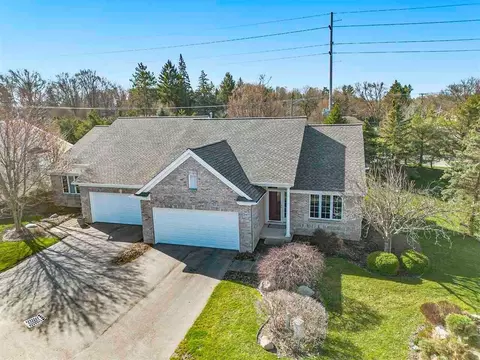 2017 Bryceway Ct, Grand Rapids, MI 49505