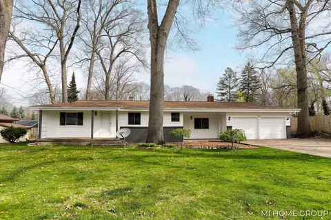 361 4th Ave, Holland, MI 49424