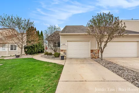 2936 Stoney Creek Ct, Hudsonville, MI 49426