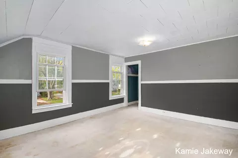 916 Masonic St, Belding, MI 48809 photo 18