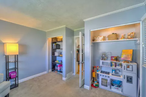 Kitchen - 770 Audubon Ave, Jackson, MI 49203 photo 3 of 3