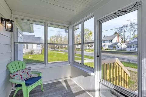 Exterior - 259 Griswold St, Jackson, MI 49203 photo 4 of 6